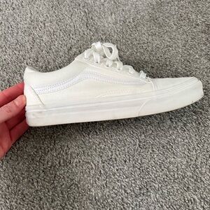 Women’s white Vans sneakers size 6.5